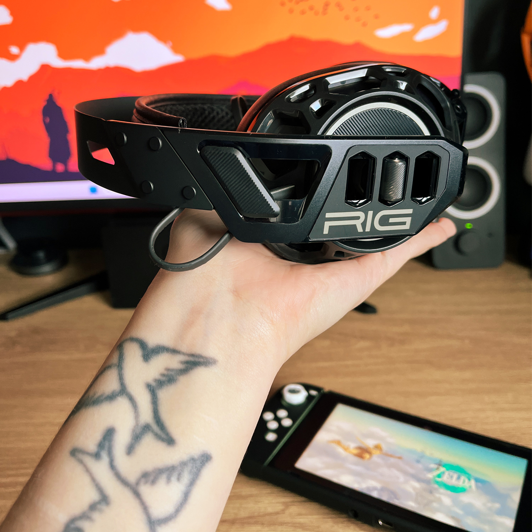 RIGGaming's tweet photo. It's dangerous to go alone! Take this. #500PRO
📸: shalou_games https://t.co/bfPUzUySYq