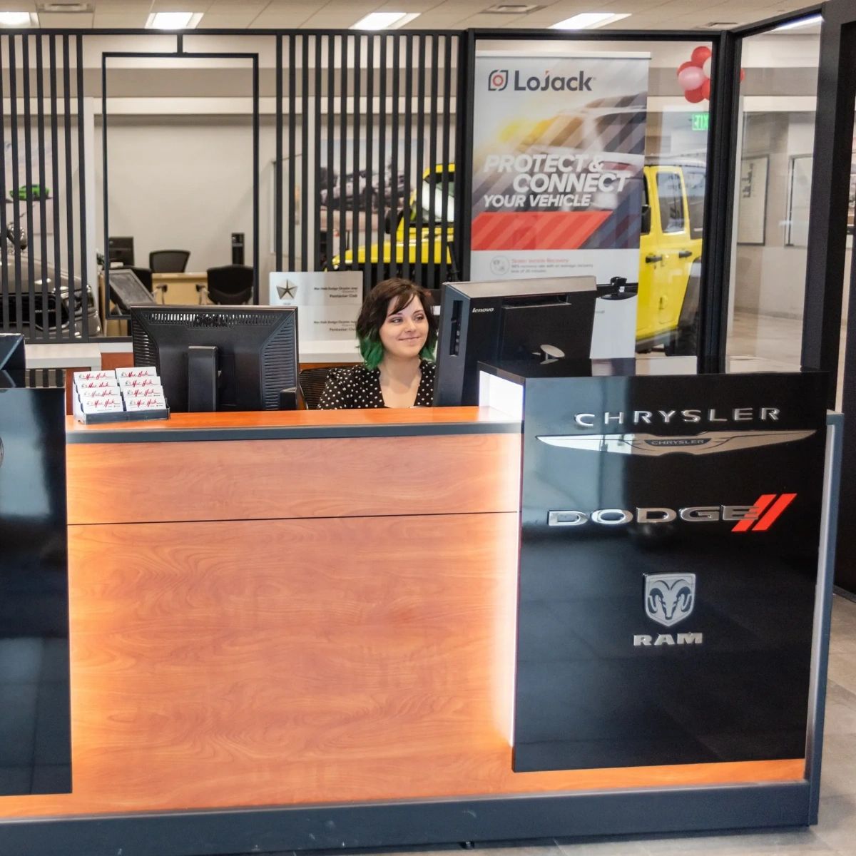 TexasChrysler's tweet photo. Customer service can make or break your car buying experience. Here, we pride ourselves on delivering exceptional service from start to finish. Avoid the headaches and choose a dealership that values your satisfaction. https://t.co/DXtA3NdwhL