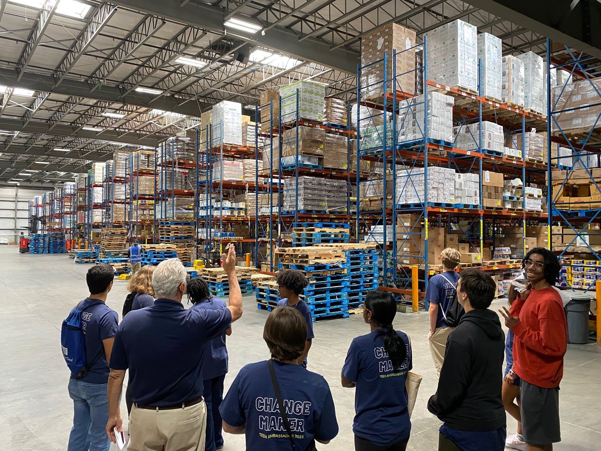 Yesterday, students in the Teen Ambassador Program (TAP) spent the day <a href="/SavalFoods/">Saval Foodservice 🚚🍴</a> learning about the importance of corporate social responsibility and giving back to the community. We would like to thank our board member Gary Peisach for leading a learning session for students!