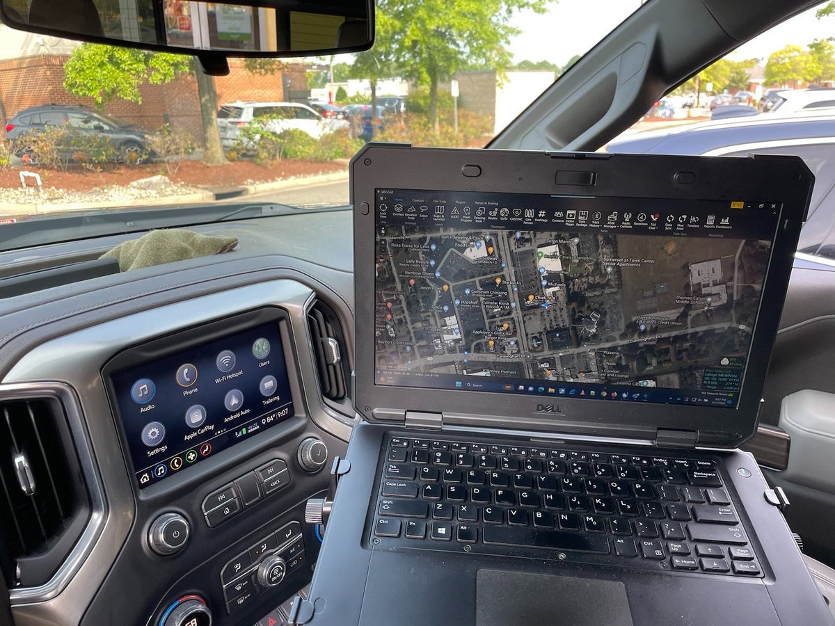 PSWaveRelay's tweet photo. Our team visited Joint Base Langley-Eustis in support of an ongoing @usairforce exercise. We assisted in the #Airmen led, remote briefing and demonstration of the #MPU5, #WaveRelay #MANET, #CloudRelay, and how they are being leveraged for #AgileCombatEmployment operations. https://t.co/9tKSbKvXnZ