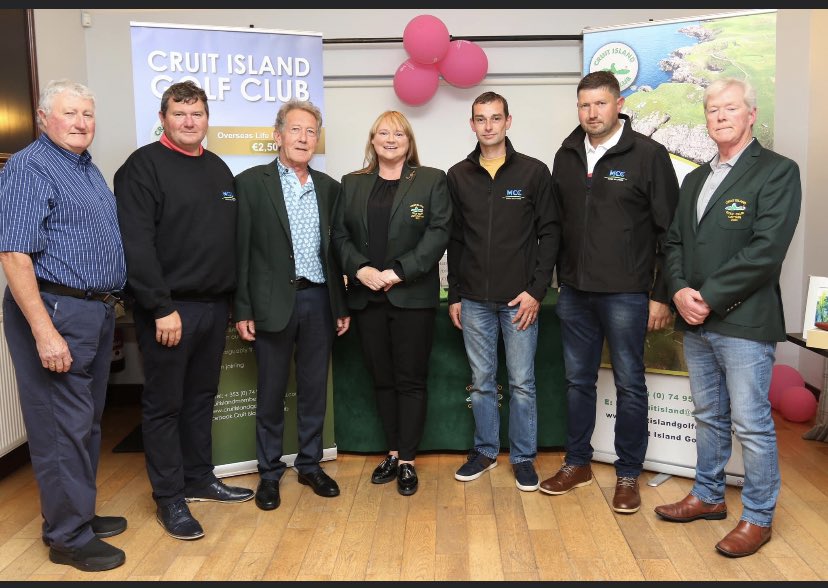 SolutionsMcc's tweet image. Delighted to be invited to the official hand over of a newly installed @HunterGolf_UK irrigation system @CruitGolf  and appreciate the opportunity to work on this spectacular golf course. Thanks to Ben and Mary for their kind words and to everyone at the club. #golf #irrigation