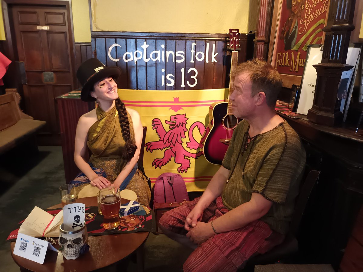 Captain's Bar tweet media