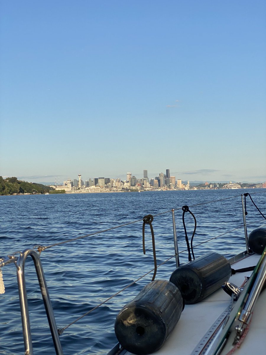 Chris Hadfield tweet media