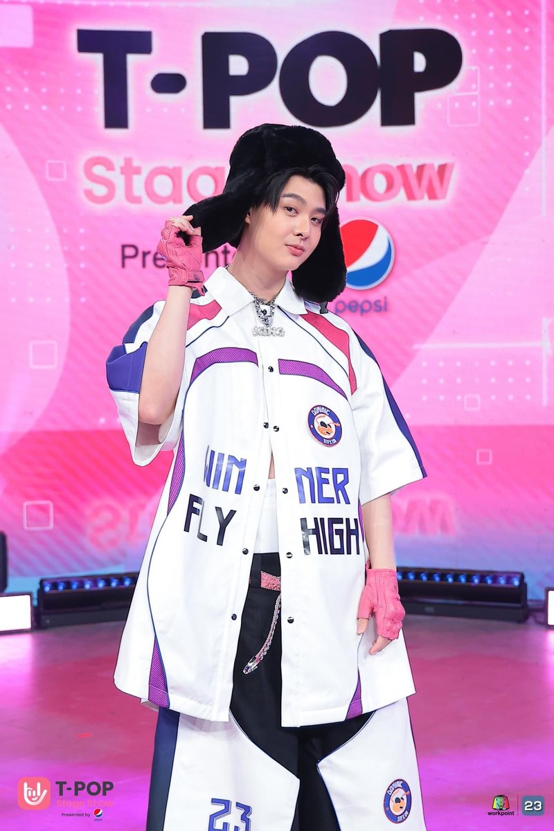 Trend4S's tweet photo. แอดหลงไม่ไหวแล้วค่าาาา🫠 cute boy💗

SAINT X TPOPWEEK30
#TpopStageShowpresentedbyPEPSIweek30
#Saint_sup https://t.co/xSUhzmTAjE