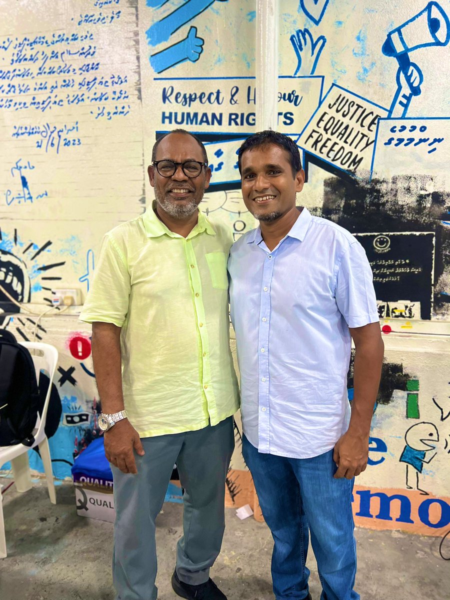 Simwarr's tweet photo. މަރުހަބާ @ilyas_labeeb 🩵 

@TheDemocratsMV ގެ ރިޔާސީ ކެނޑިޑޭޓް 💙 https://t.co/a7ACaeBE9x