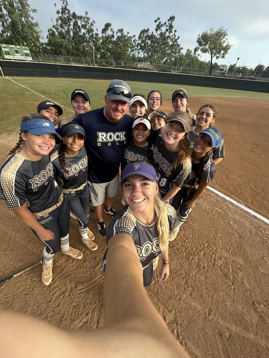 RockSBPerantoni's tweet photo. Championship Day in Huntington Beach… it’s my last morning in the clay with these amazing seniors and it’s going to be the best one yet. You ladies have fought so hard for us your entire career’s and today we will fight for you. We still have work to do! #FightTogether #RockFam https://t.co/7wSbECVD1v