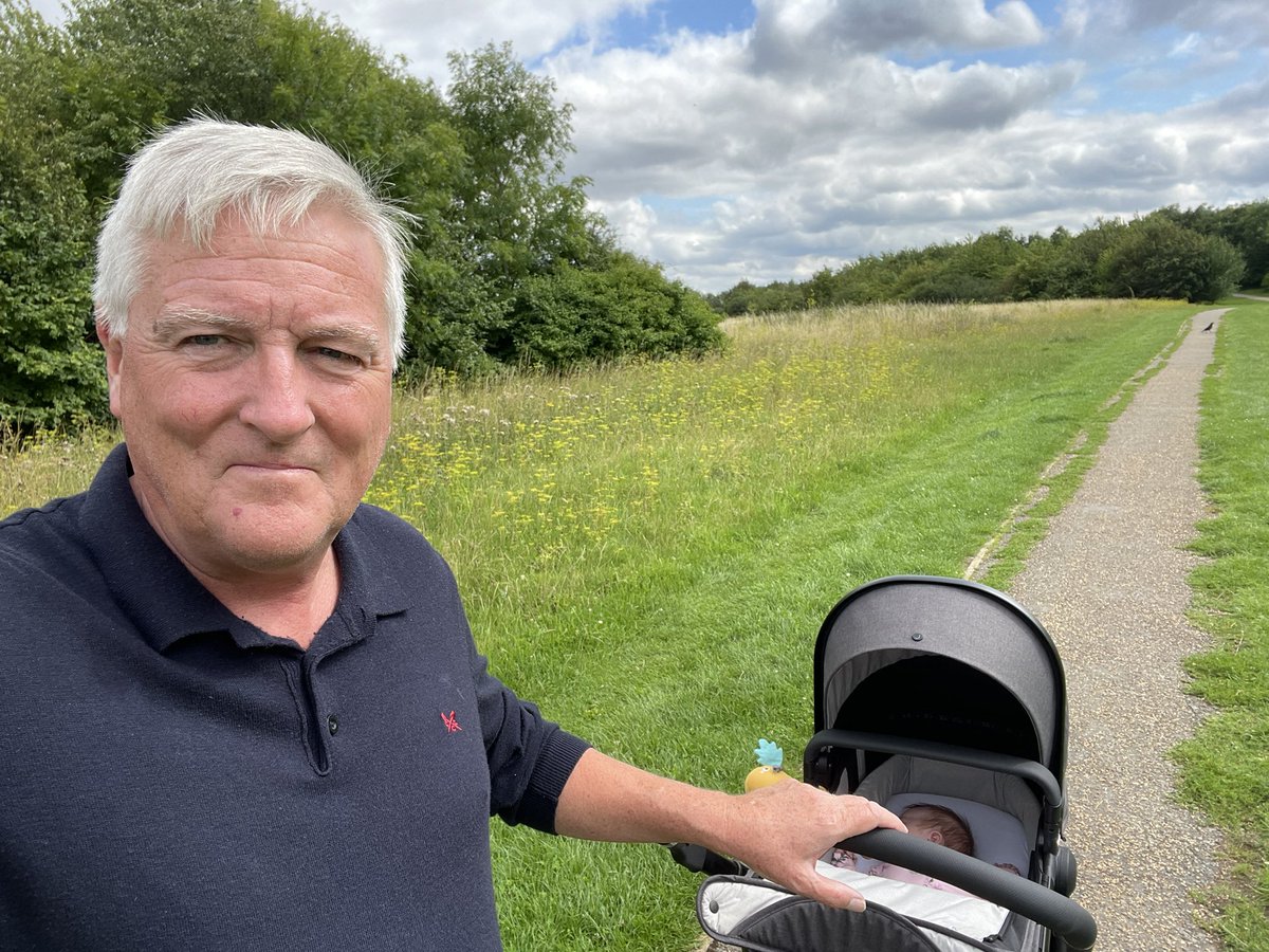 anfieldbhoy's tweet photo. I had company on my walk around Weldon this afternoon β€οΈ #Ottilie #GrandadTime https://t.co/vaWfJ5y8uc
