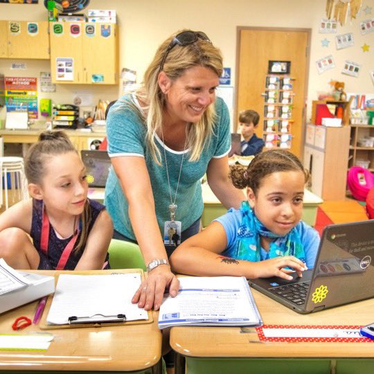 pbcsd's tweet photo. 🍎🎉 WE’RE HIRING! Join the “A-rated” School District of Palm Beach County and become a part of #TeamPalmBeach this 2023-2024 school year. 

The District is filling classroom teaching and substitute positions ahead of the start of school on Thursday, August 10, so don’t miss out! View available positions and apply online at https://t.co/t62aUok9II