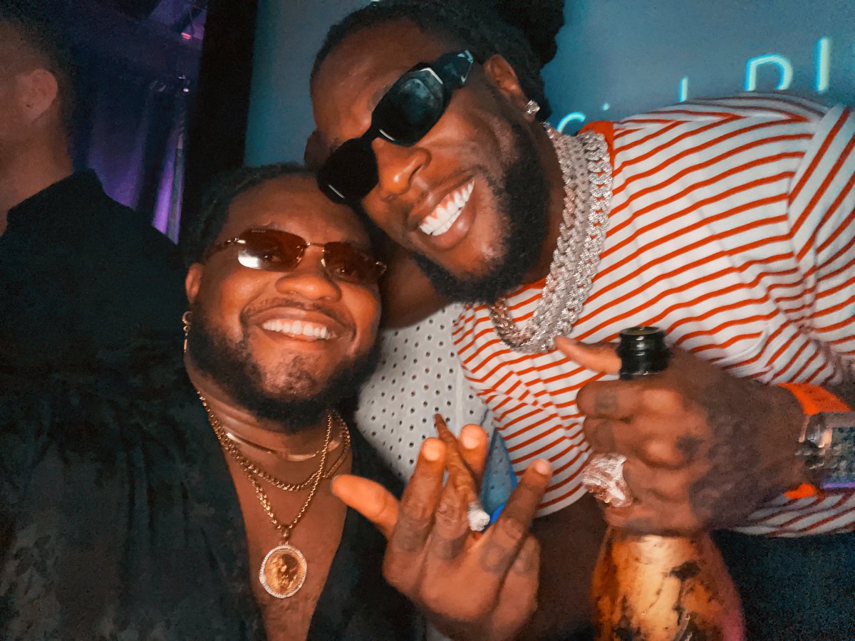Dunkishrock's tweet photo. Don’t complain
Don’t explain 
#JustBelieve

#BIG7 🔥🔥🔥
@burnaboy 
#Outsidelife https://t.co/Mjzg6u32wg