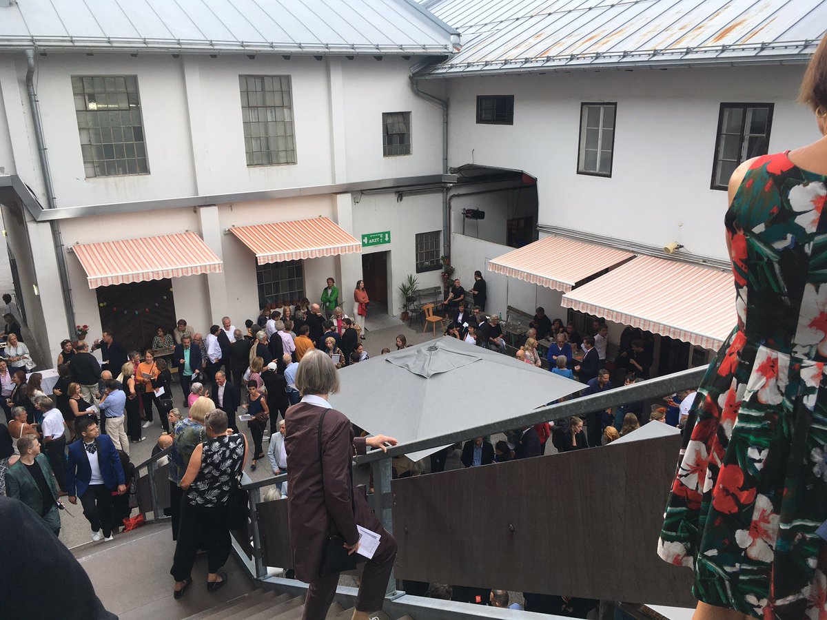 KarlHurb's tweet photo. #Lessing’s #NathanDerWeise #PernerInsel @SbgFestival in a prod by #UlrichRasche. Mere 4 hours 20 minutes of rotating disk to expect? https://t.co/SJ0mO4Ryeq