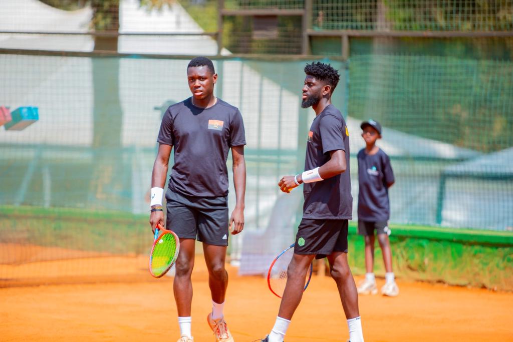tennis_rwanda's tweet photo. #DavisCupRwanda 

Group IV - Africa - Group B 

Day III, Match III 

Chris Lukanu Andre &amp; Fernando Andre ( #Angola) ✅️

6-4 6-3 

Luca Figueiredo &amp; Edilson Rosa ( #Mozambique

#DavisCup #CIMERWA #AmekiColor #ParkInn #SimbaVoyages #VisitRwanda #Liquid https://t.co/f9OFWqMXNI