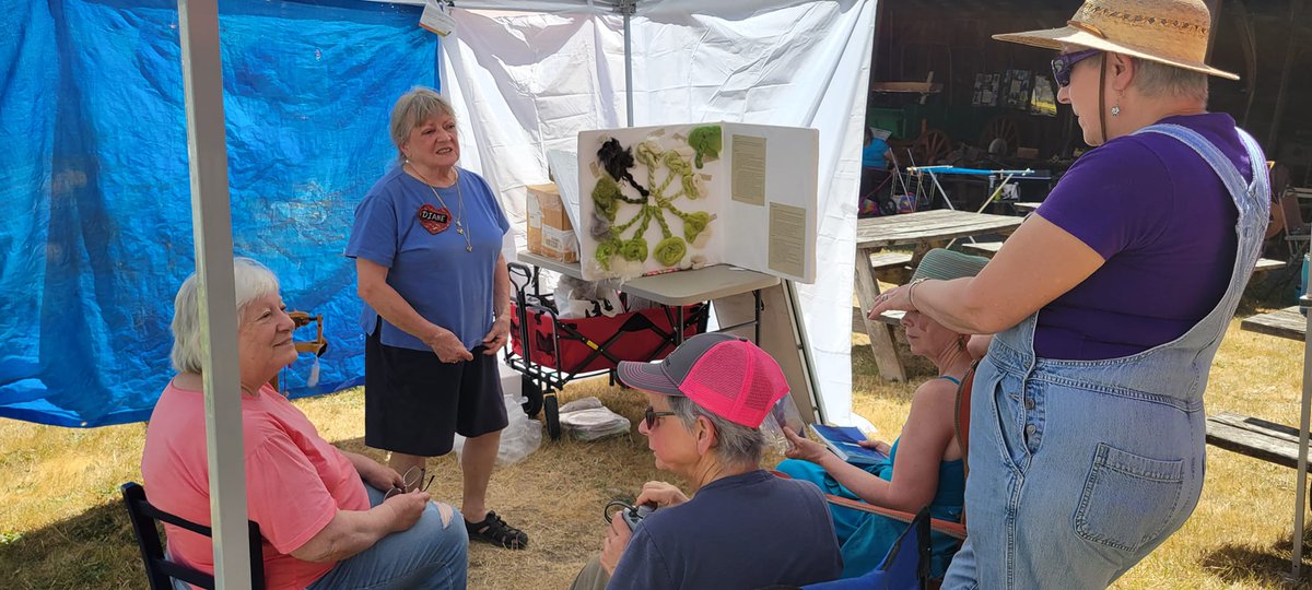 Aurora Oregon tweet media