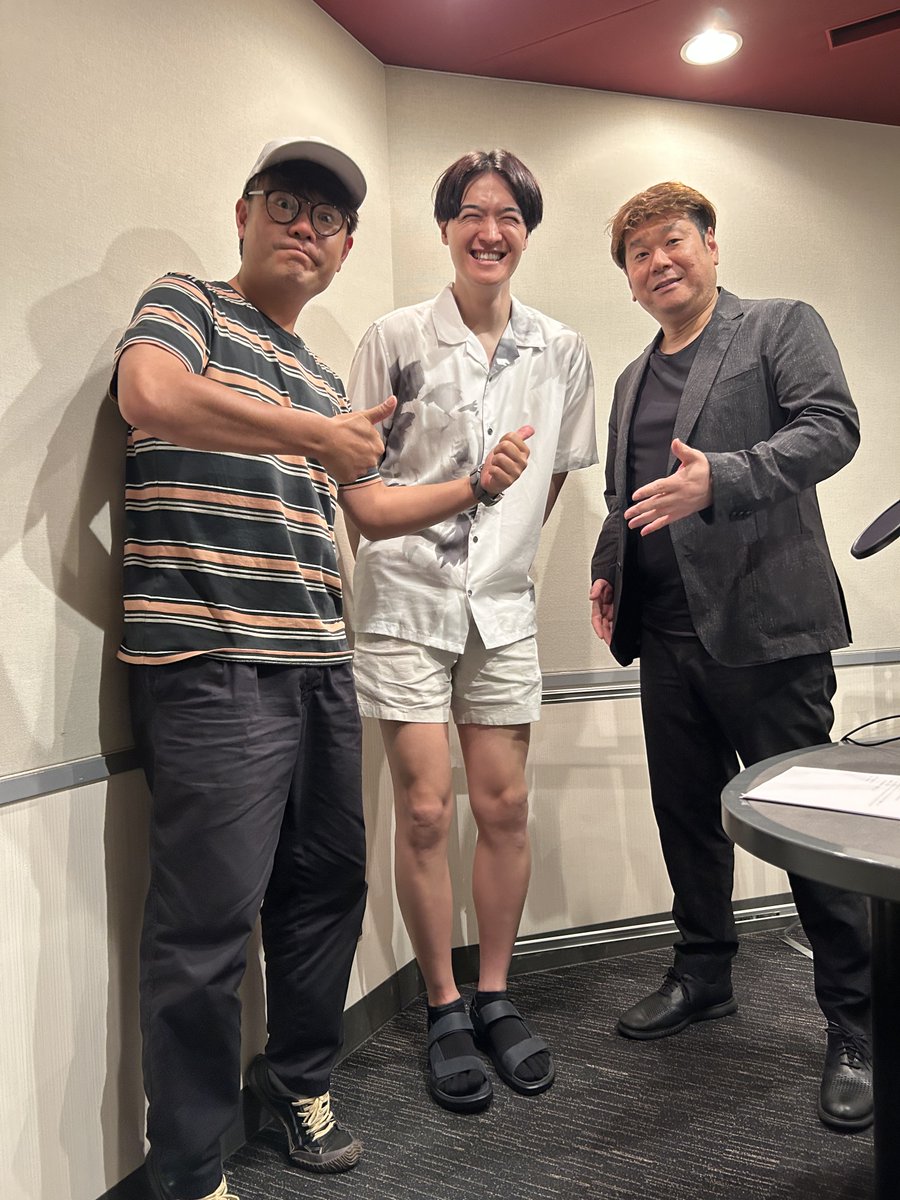 HenkenLabo's tweet photo. 金曜深夜1時からは
#FMヨコハマ #ヘンケンラボ 📻
先週に引き続きシンガーの
#海蔵亮太 さんをお迎えして
シンガーを目指す子供たちと海蔵さんが作るイベントステージ「たまフェス」のお話をたっぷり伺います🎤
#堂野アキノリ も　#ちはるのすけ もイベントに…？

https://t.co/Cq4Pc83M5u https://t.co/cELNCG6IaX
