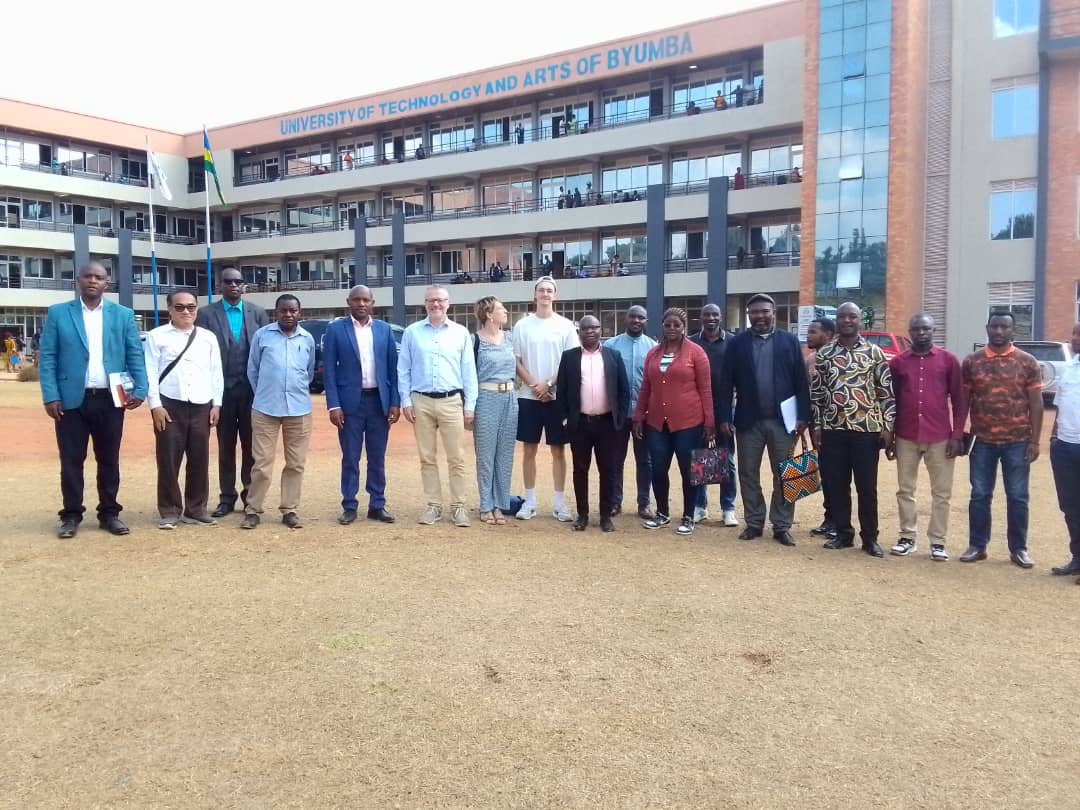 UTAB_BYUMBA's tweet photo. Today @UTAB_BYUMBA has received Prof. Dr. Billen Roland from @UniversiteLiege. He gave a presentation on mapping, use and misuse of maps. He emphasized on how maps have a big important in Geography and encouraged staff and students of UTAB to have a culture of using them. https://t.co/KZaNV4WXmg