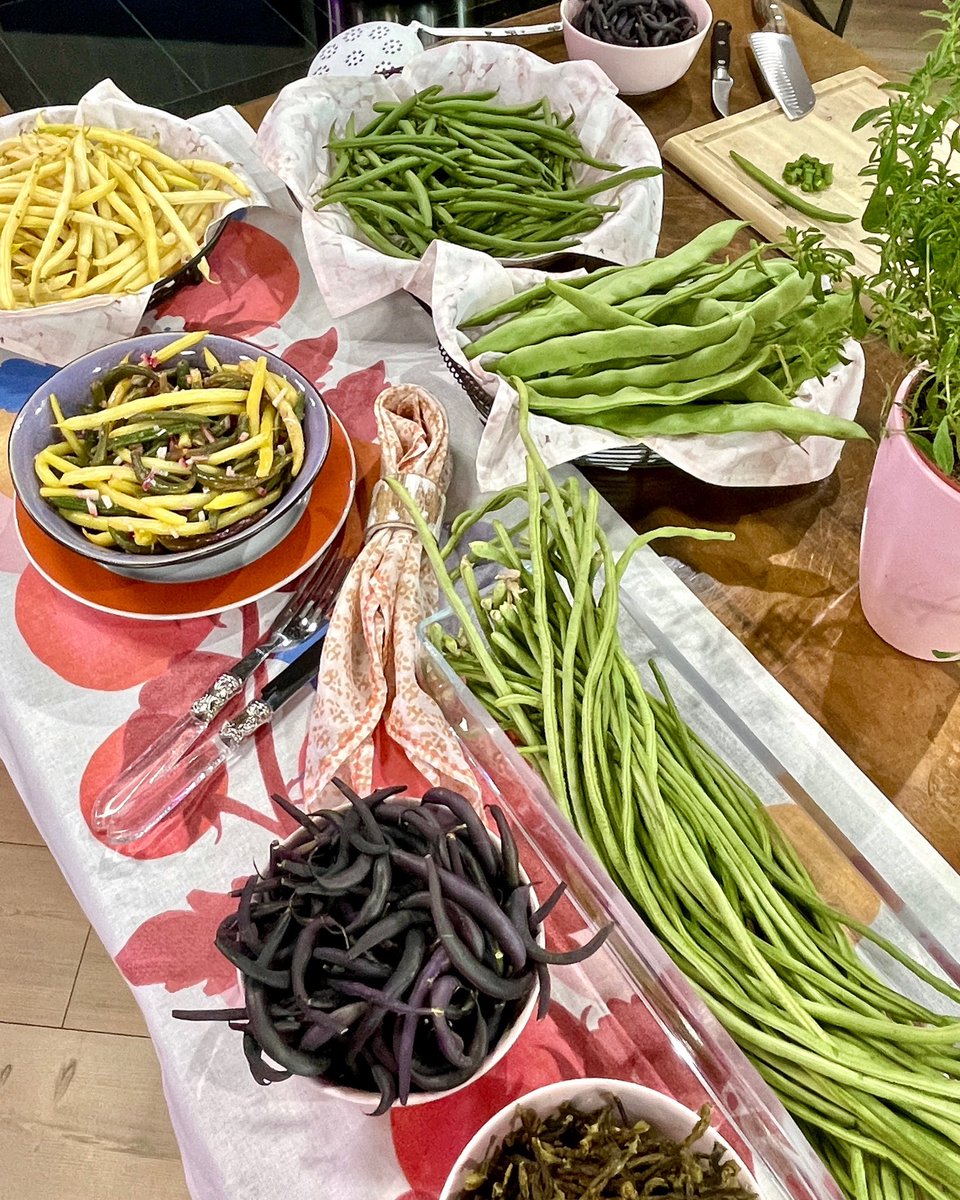 katha_esskultur's tweet image. heute um ca. 17.40 uhr gibt’s wieder eine #seisernalewarenkunde - es ist die #80 - live im #studio2 auf @ORF 2! es geht um … #fisolen 💚💜💛