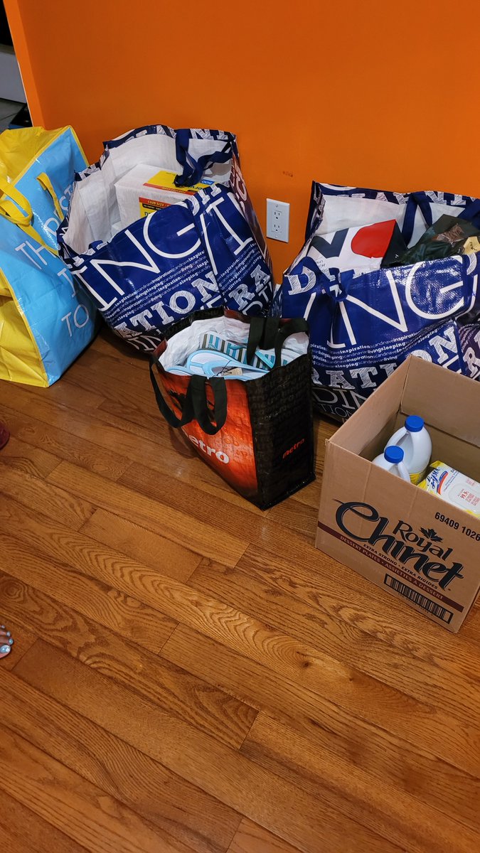 crministries1's tweet image. We as an organization from Covenant Remnant Ministries are donating items to the African Refugees. Thanks to all that donating to this worth cause. We are dropping it off at Revival Time Tabernacle. #helpneed #Africanrefugees