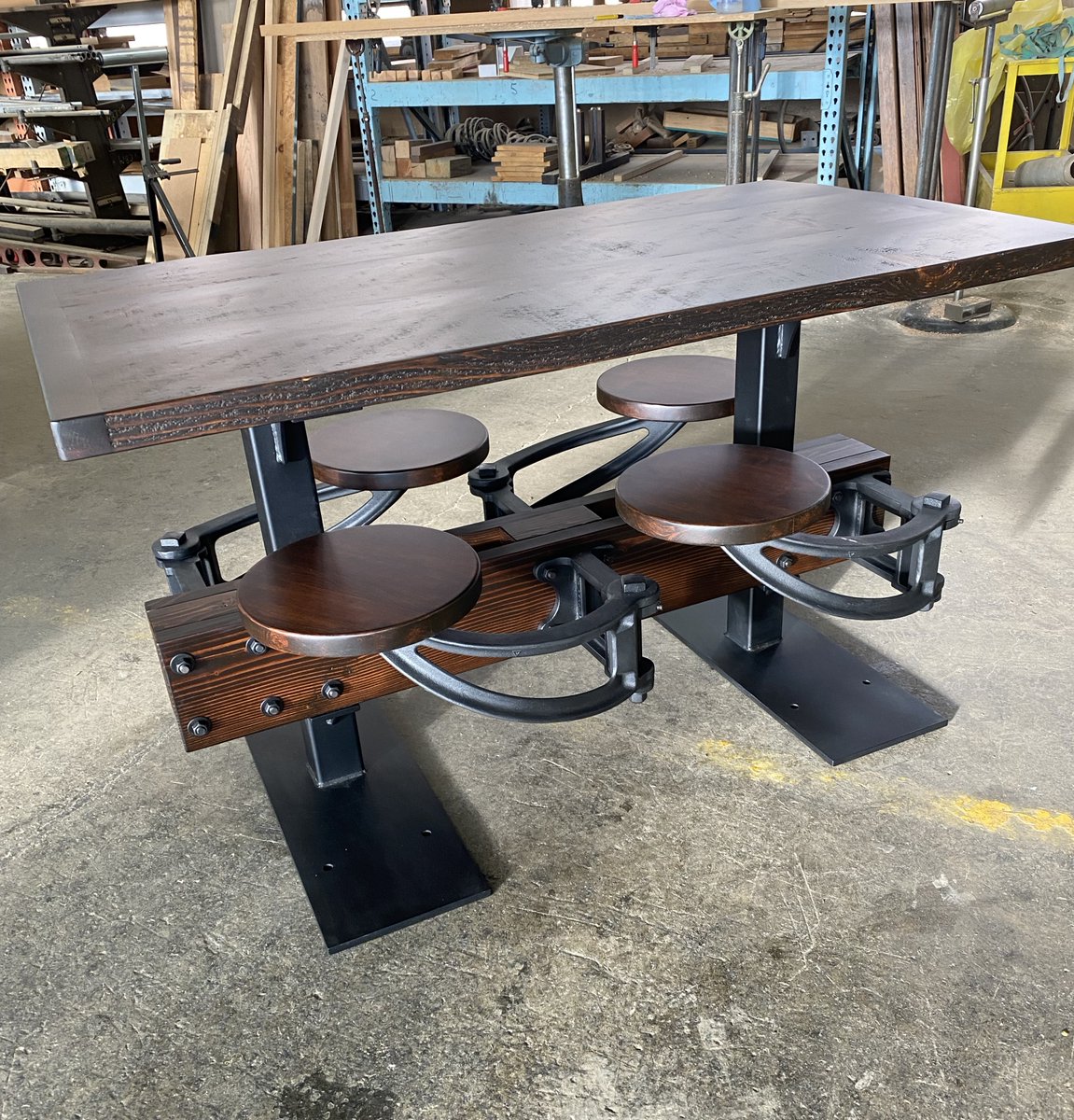 GetBackInc1's tweet image. Custom Table for a client with a rough-sawn pine top

getbackinc.com/product-catego…

#diningtables #restauranttables #bartables #swingseats #pinetables #steeltables #swingoutseats #4toptables #customtables #customfurniture