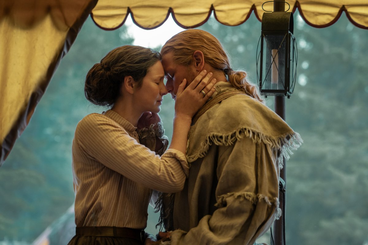 Outlander_STARZ's tweet photo. You don't need me to tell you that Episode 7 of #Outlander is now available on the STARZ app, but I will anyway.  https://t.co/4xpmoTttzl https://t.co/0UgMaCnZ3r