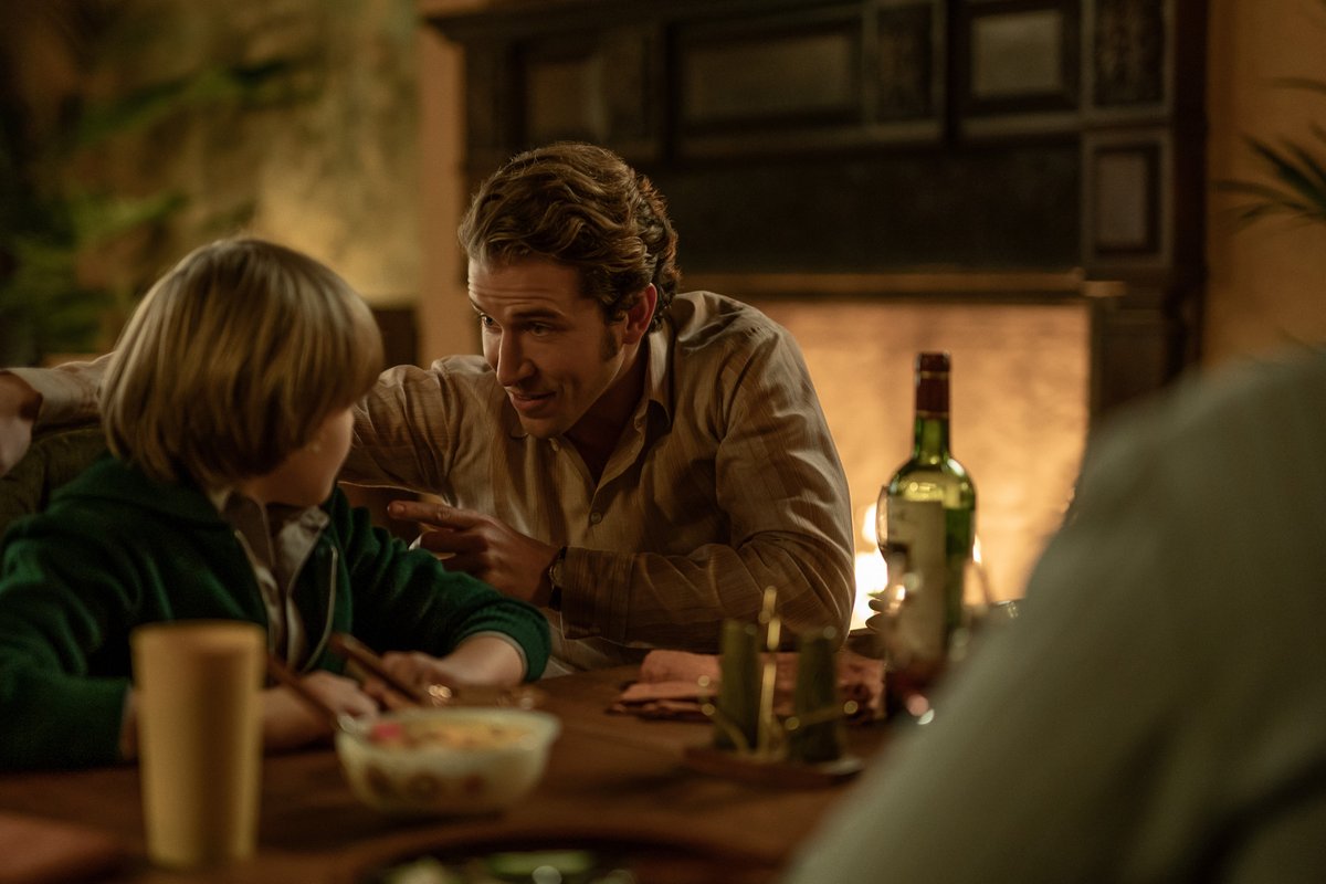 Outlander_STARZ's tweet photo. You don't need me to tell you that Episode 7 of #Outlander is now available on the STARZ app, but I will anyway.  https://t.co/4xpmoTttzl https://t.co/0UgMaCnZ3r