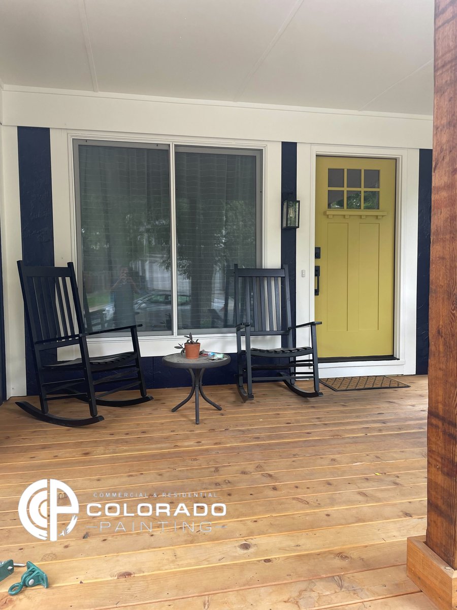 CoPaintExperts's tweet image. 🎨🚪 Who said front doors have to be boring?  #ColorfulDoor #ExpressionOfJoy