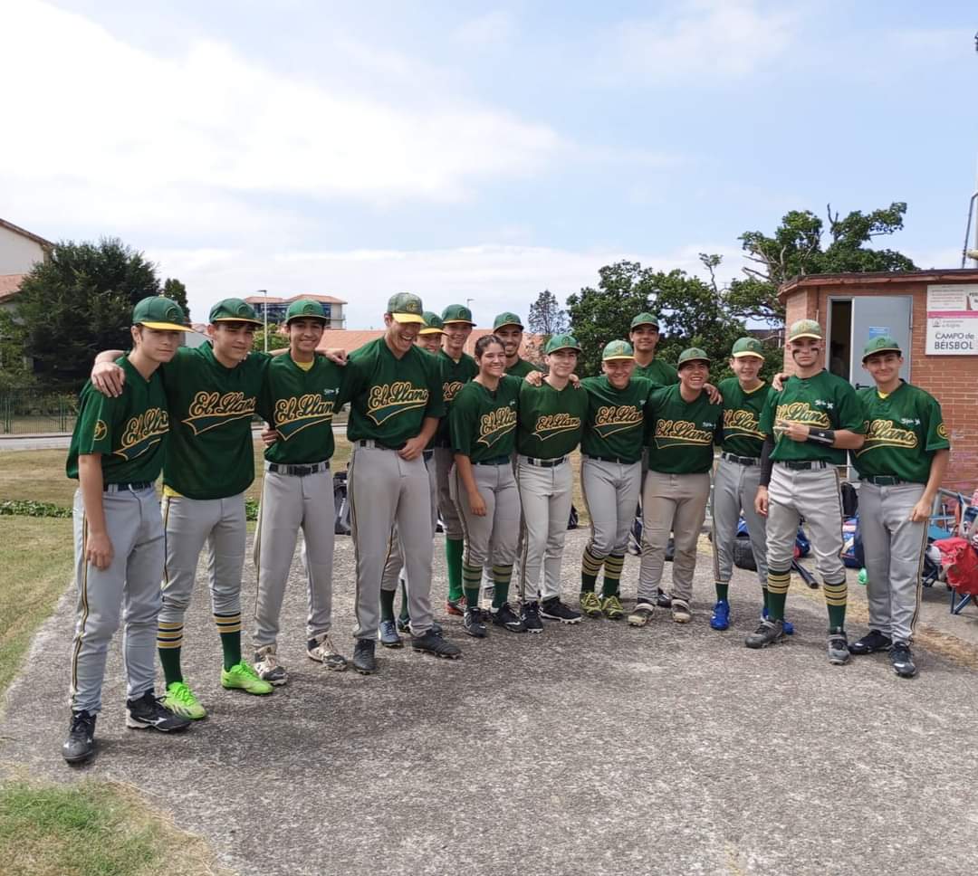 ⚾ Segunda jornada de la Serie Nacional de Béisbol Sub 18. El Llano BC  se ha enfrentado a las Estrellas Negras CB sumando una segunda victoria.

‼️Directos a la Semifinal‼️
#deportegijón #Beisbol