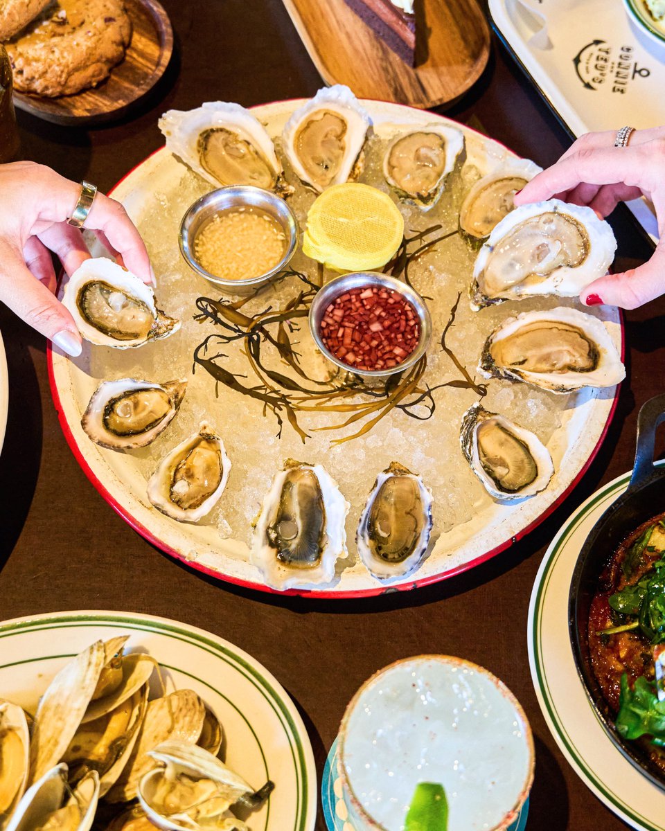 Slurps up this summer! With every shuck, beat the sizzling #LA summer heat with our mouthwatering #oysters 🦪☀️ #SlurpsUp