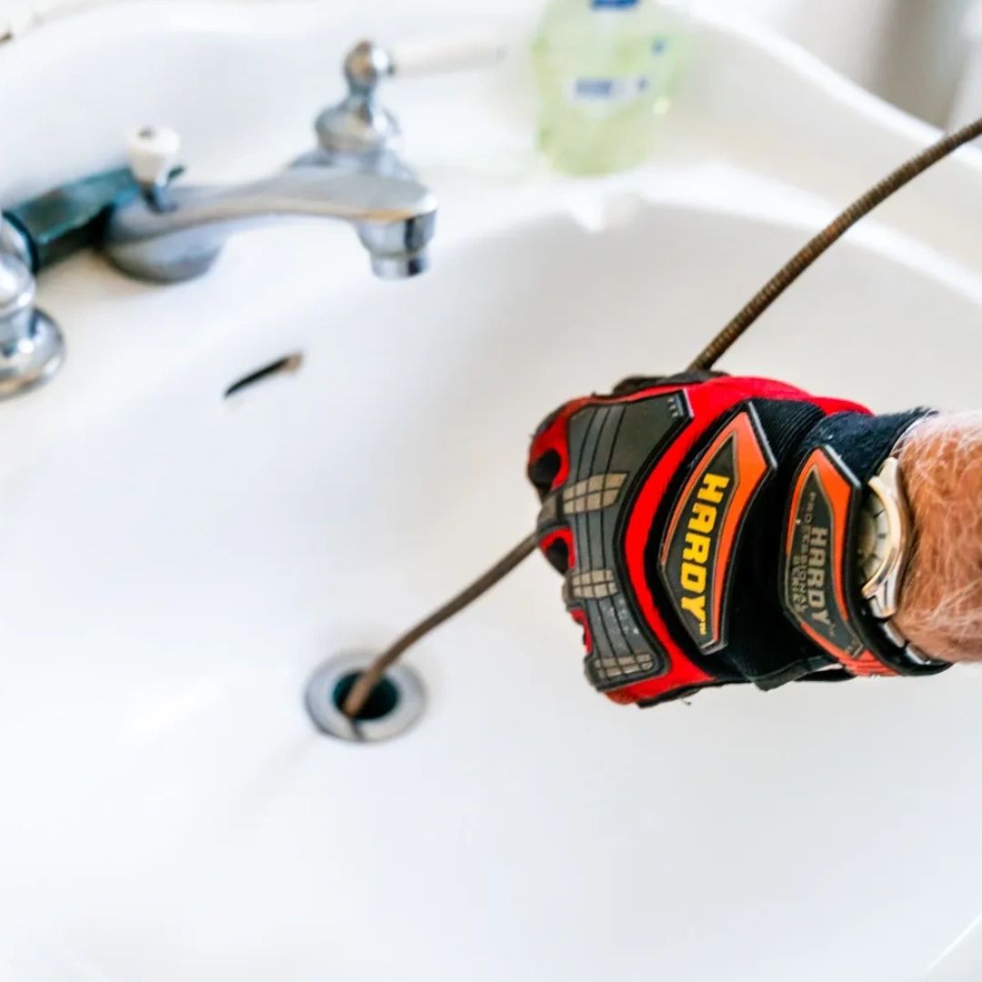 It's tempting to want to fix your home's plumbing on your own, but some things are better left to the professionals! Book your appointment with us online today.

plumbingpro.com/?se_action=eyJ…