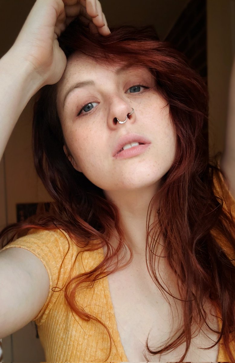 thepeachy16's tweet photo. #FreckledFriday Lovely Sensual Radiant Red Headed Beauty @Arabella_Fae https://t.co/zOxEcWG1e8