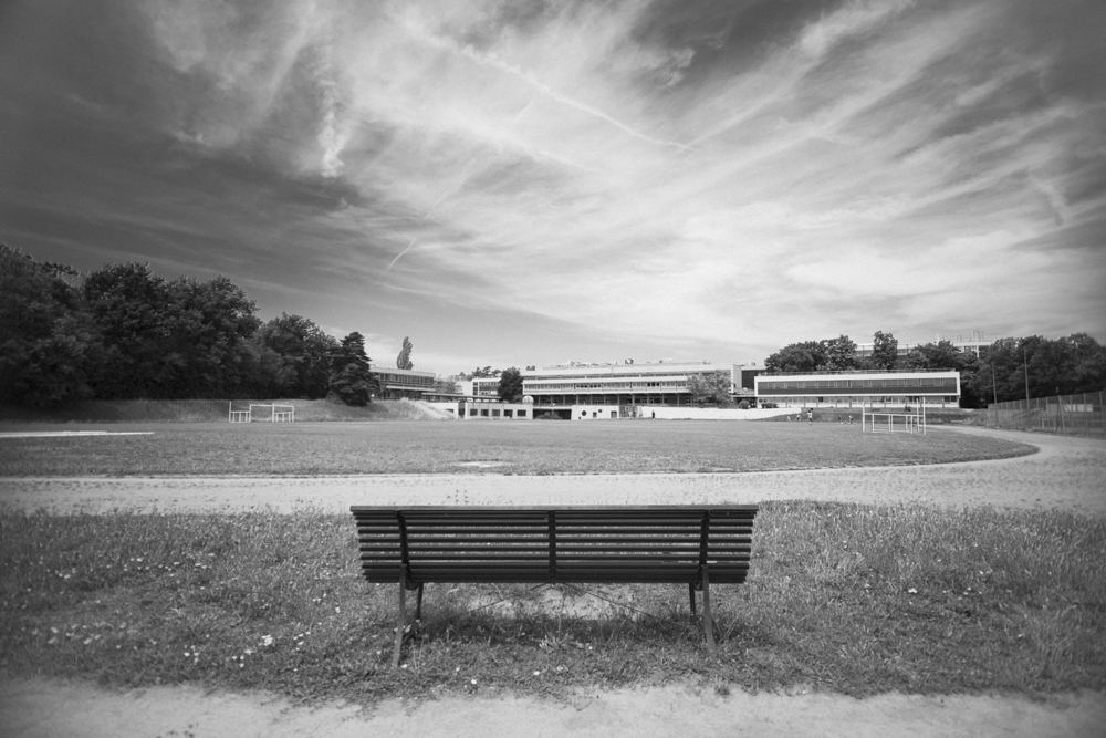 CentraleLyon's tweet photo. ☀️ L'École ferme ses portes en aout : les réseaux sociaux se déconnectent et le campus se met au ralenti...

En attendant, retrouvez toutes les informations pour les inscriptions et l'organisation de la rentrée sur notre site web.

➡️https://t.co/iRNzHnQ2KW https://t.co/yE8gU3xNYL