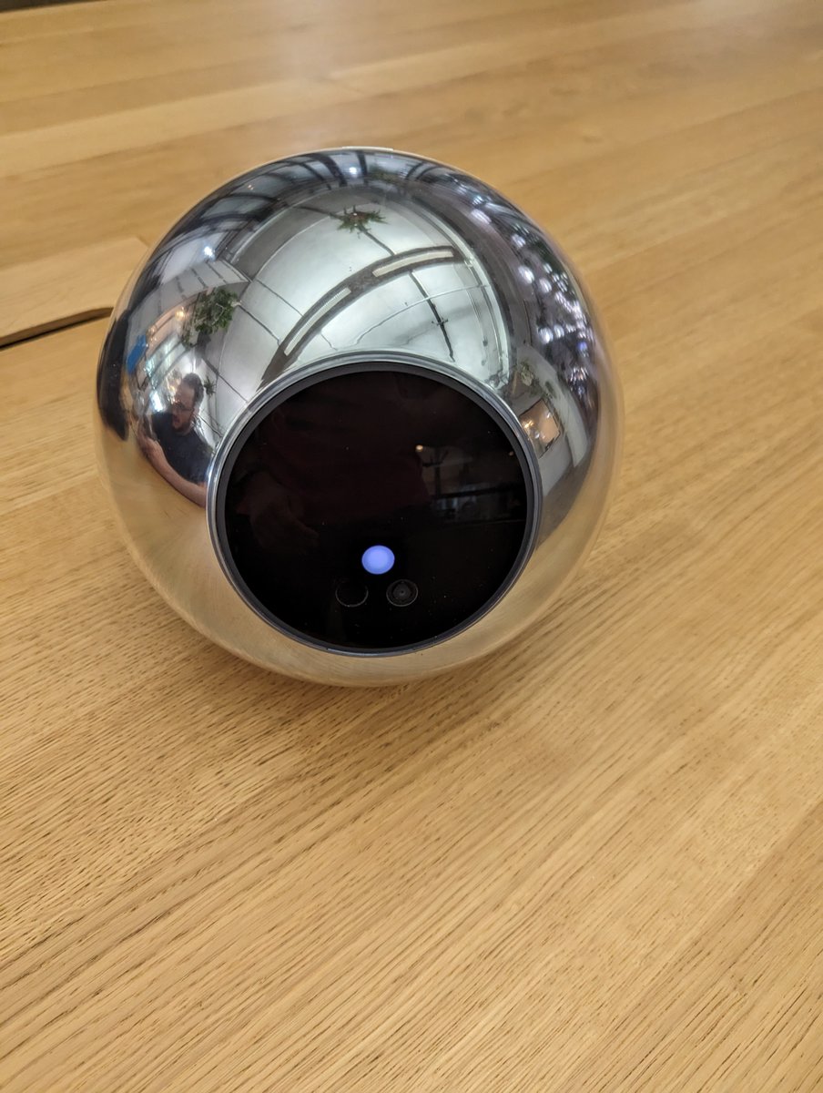 ramsrib's tweet photo. Look what i found! it's design is out of this world! #Worldcoin https://t.co/uR7RwI4x8g