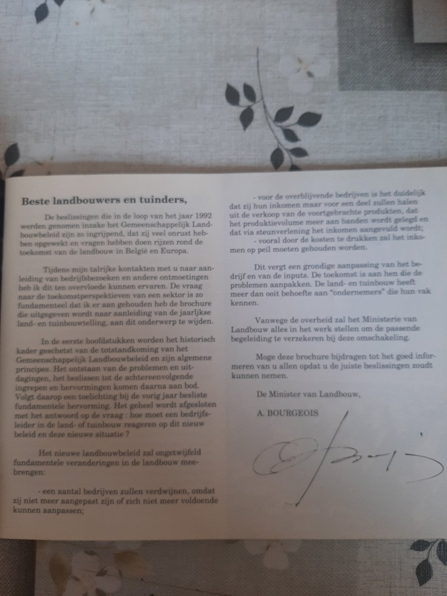 PhilipFleurbaey's tweet photo. Het nieuwe GLB in 1993 ... 
30 jaar terug lagen de Europese doelstellingen helemaal anders. 
Boeren hebben goed geluisterd én geboerd en krijgen nu de rekening gepresenteerd! 
Het gaat snel ... https://t.co/J69s13CPpZ