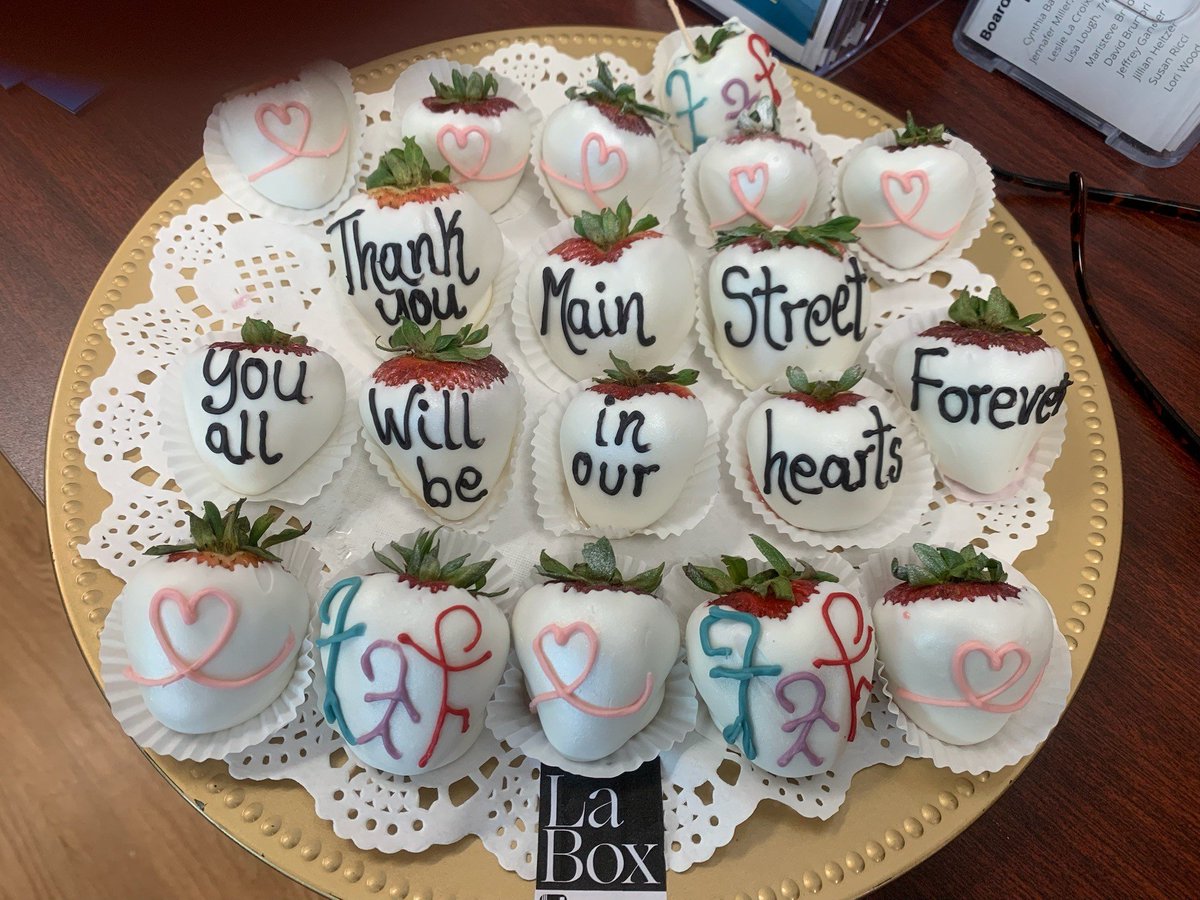 MainStreetCDC's tweet image. We are so thankful for all of our wonderful families! This morning the Lukas Martinez family gifted these amazing strawberries for our staff! 

However you've come to be part of the Main Street family, we will always hold you in our hearts too!