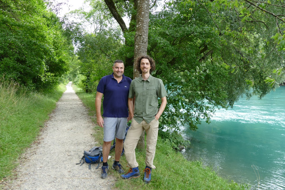 casimirvonarx's tweet photo. Unterwegs mit @SJacqueroud auf der ViaBerna-Etappe 8, von Frauenkappelen zum Bärenpark. So geht Stadtnaherholung.
#bernerwanderwege #bernerando #viaberna #wandernverbindet https://t.co/xUSv6zeEwd