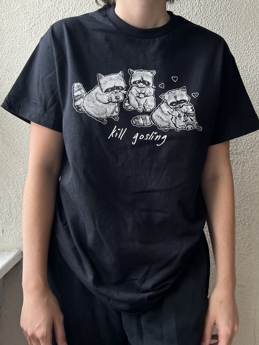 killgosling's tweet photo. hi. we have new shirts. available at shows.

design by @insiggybaby https://t.co/V2TXjrCEtx