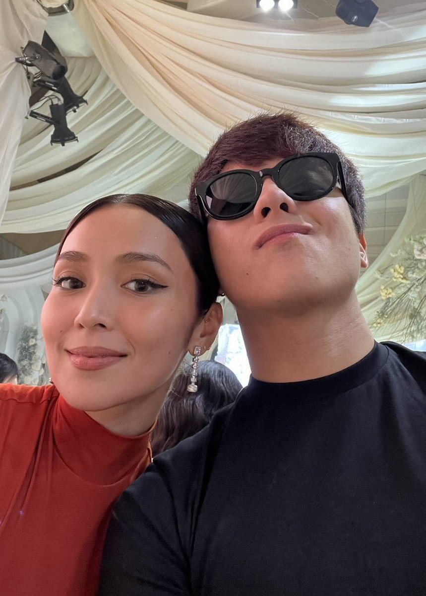 blairwaldorfs_'s tweet photo. you really never change. that's why you own a huge part of my heart. 🥺🥹💙 https://t.co/inTxGxjOPh