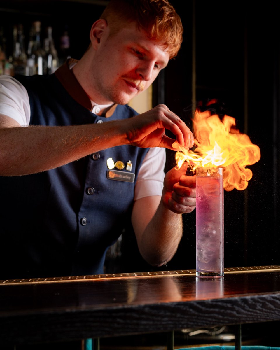 GrantleyHall_'s tweet photo. Explore fire and ice with Bar &amp; Restaurant EightyEight’s new cocktail menu…

#CocktailMenu #GrantleyHall https://t.co/seya8a74rz