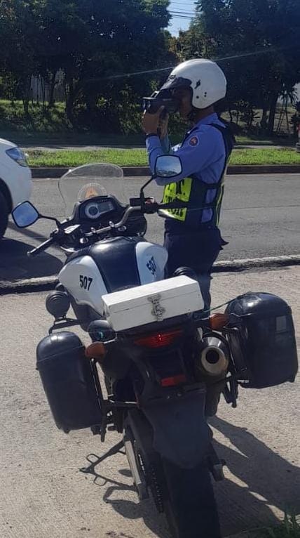 Inicia el "Opererativo Santiago Apóstol" de ATTT Veraguas, quien garantizará seguridad víal en esta actividad festiva y a la vez recomienda respetar las señales de tránsito, límites de velocidad y evitar la utilización de aparatos electrónicos mientras conduce. <a href="/CarlosReyesMa/">Carlos Reyes Marin</a>