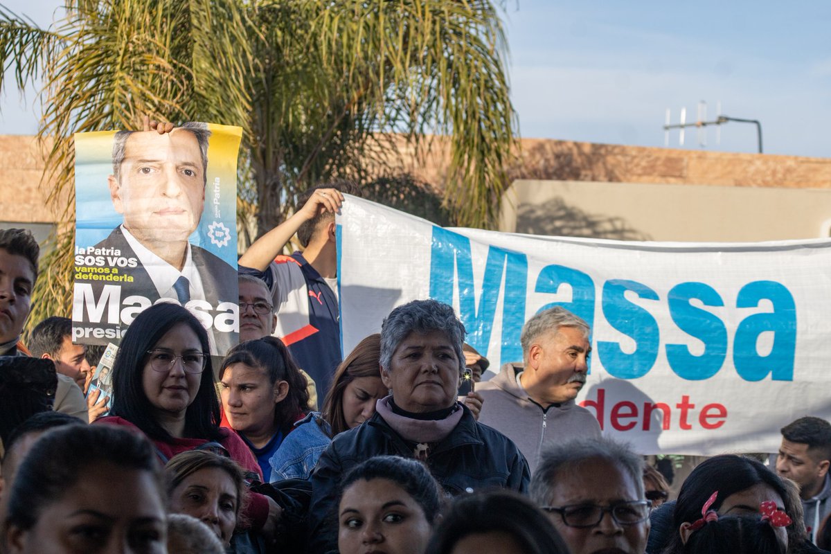 Betty Tello tweet media