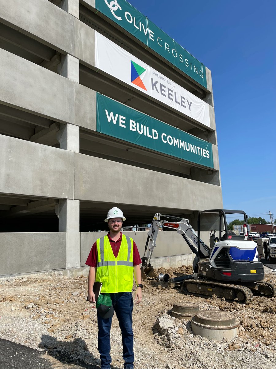 MSUCDPM's tweet photo. James is in STL working on his internship with Keeley Construction. He says, "my biggest project has been using Microsoft Power BI." "I created a usable map that has adjustments for proximity to STL, SIC code, annual revenue, and who we are pursuing." 
#BearsBuild #TCM 🐻 👷 💻 https://t.co/W4VllZKNuO