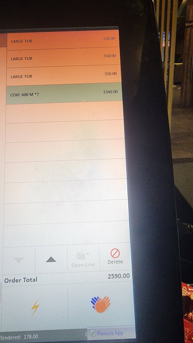 Melvin131989's tweet photo. Check the bill ,it's not inox,or pvr it's Ashok anil ulhasnagar https://t.co/QnqOA9uUXs