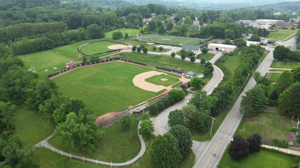 La Roche Redhawks tweet media