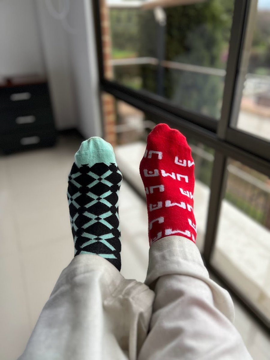TokenArchitect's tweet photo. @pvmihalache @AcrossProtocol @UMAprotocol @ETHGlobal My submission for the #SocksBattle is the Risk-Labs-Duo... https://t.co/NpszWtkibn