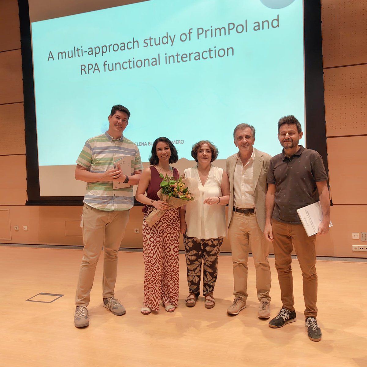 JMendez_DNA's tweet photo. Brand new PhD in the DNA replication Group @CNIOStopCancer! Congratulations, Dr Elena Blanco-Romero, on a great defense! Many thanks to the Evaluation Panel: Luis @lblancodavila1, Ana @ChromDyn , Javi @javi_coloma, Judit @judjisa &amp; Borja @3M_Lab. A happy afternoon in Madrid. https://t.co/SJHo6b2DYp