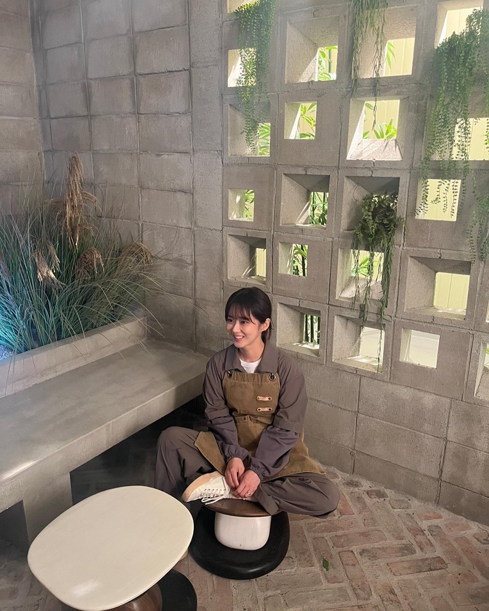 peachnara's tweet photo. 그녀는 아름다워요.  소중하죠 https://t.co/BK4uFWy4pH