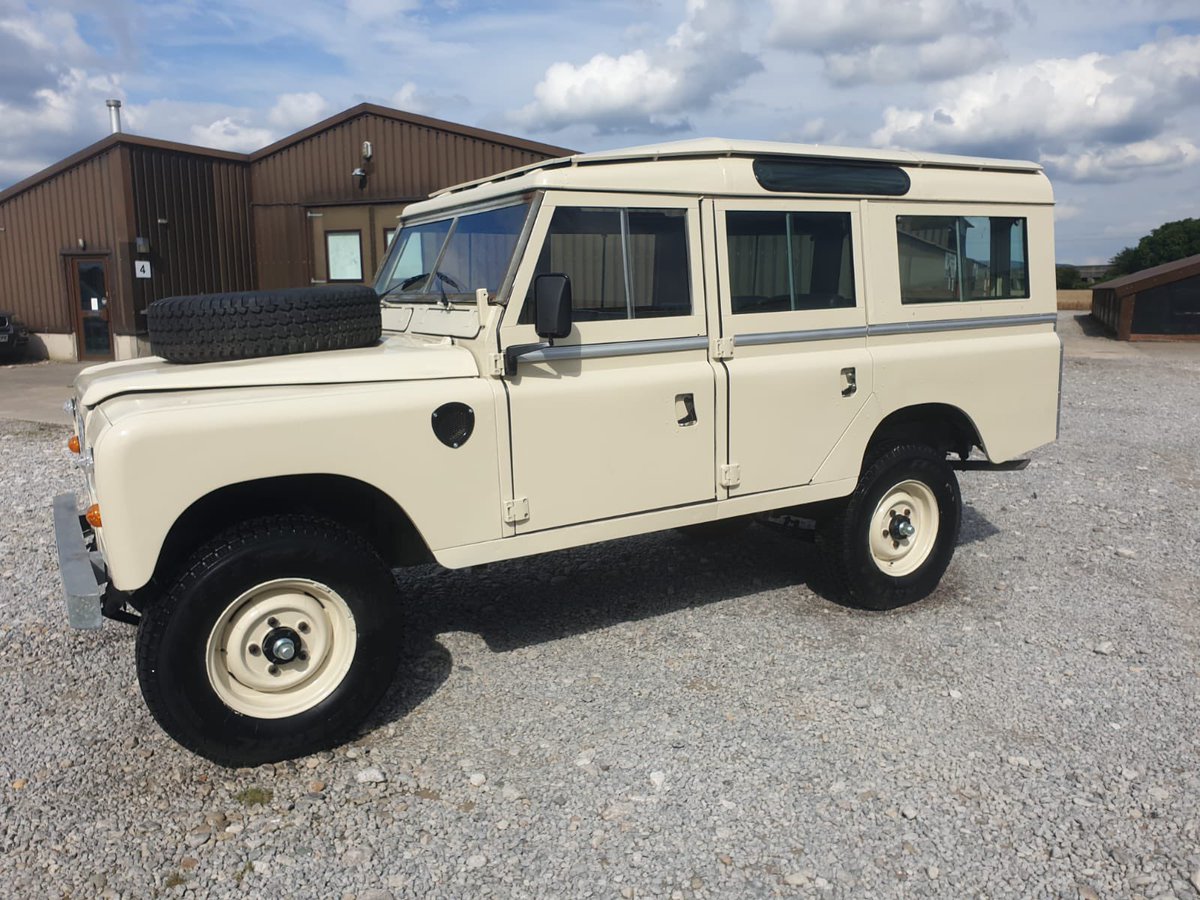 JohnBrown4x4's tweet image. A stunning (galv chassis AND bulkhead) Stage One V8 Station Wagon is going live this weekend. What a  rare machine, and the forerunner to the modern defender, with constant 4WD and diff lock! #stage1 #landrover109