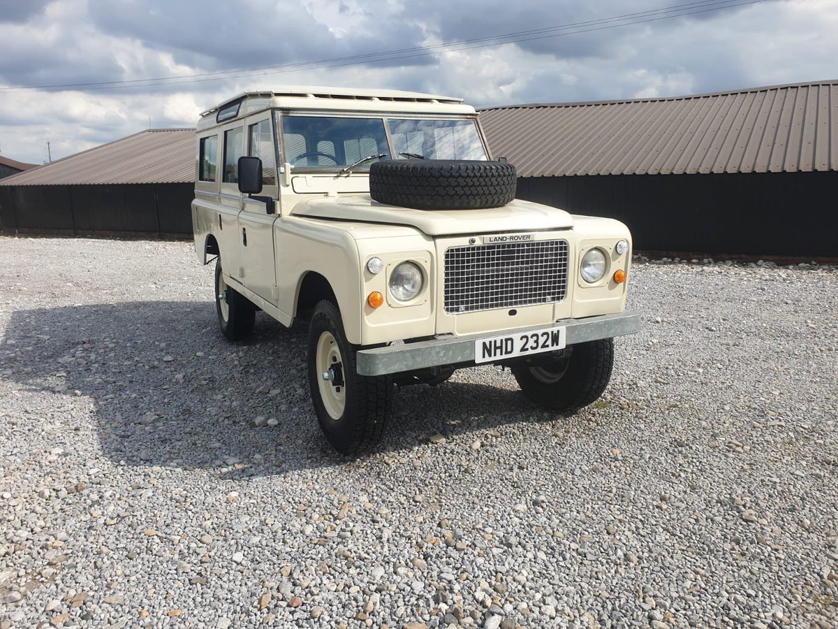 JohnBrown4x4's tweet image. A stunning (galv chassis AND bulkhead) Stage One V8 Station Wagon is going live this weekend. What a  rare machine, and the forerunner to the modern defender, with constant 4WD and diff lock! #stage1 #landrover109