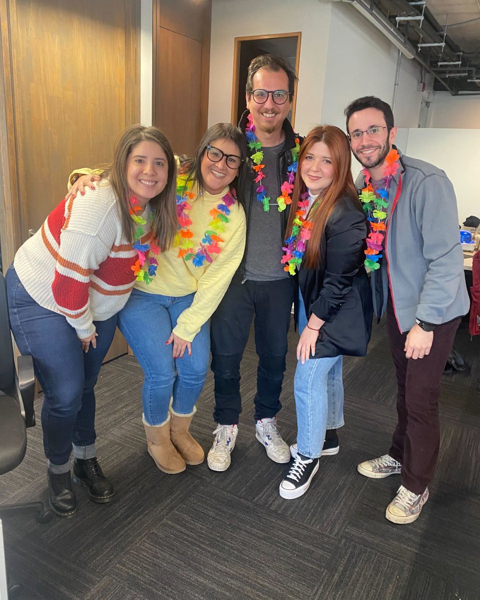 ImprovingSAM's tweet photo. Fridays are always an excuse to celebrate.
We had a fun working day in our offices at Santiago π¨π±, because, why not?
#leniolabs #culture #LifeAtLenio https://t.co/PAU1Ltflec