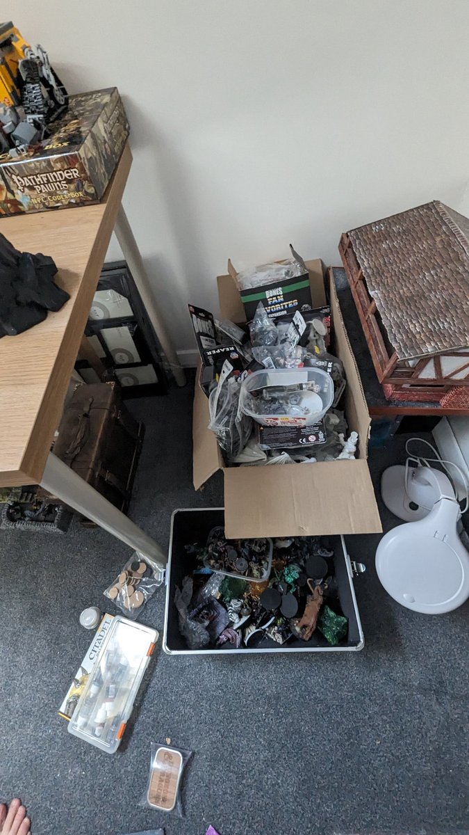 Anjuli (she/her) & the Doggos tweet media