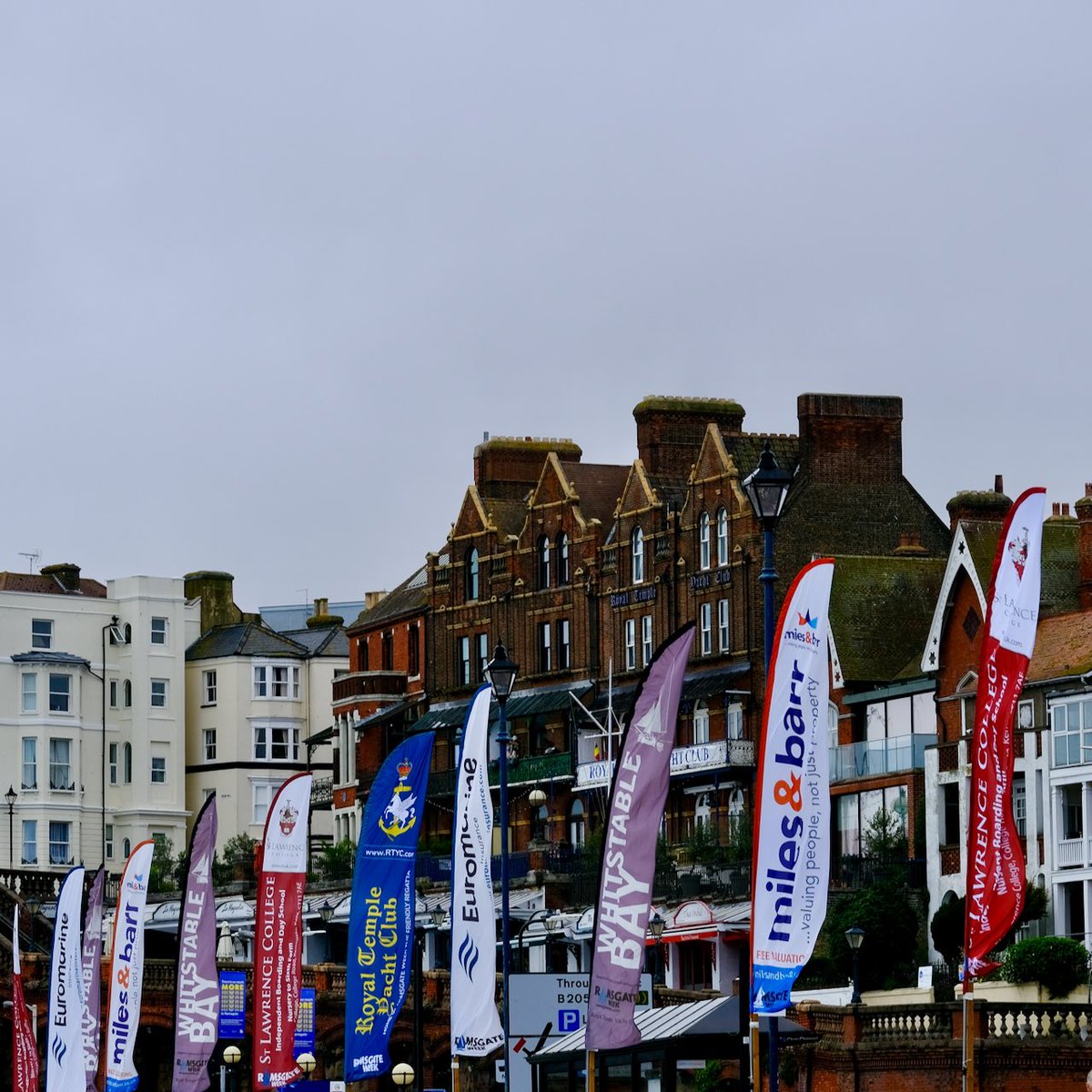ramsgateweek's tweet photo. As it’s @RamsgateTown Carnival this Sunday we have put our RamsgateWeek feather flags up early to make the harbour look more beautiful then ever. @MayorRamsgate @MilesandBarr @slcMain @ShepherdNeame @WhitstableBay @EuromarineIns photos by Malcolm Kirkaldie.@BoardRamsgate https://t.co/IosZPhMixR