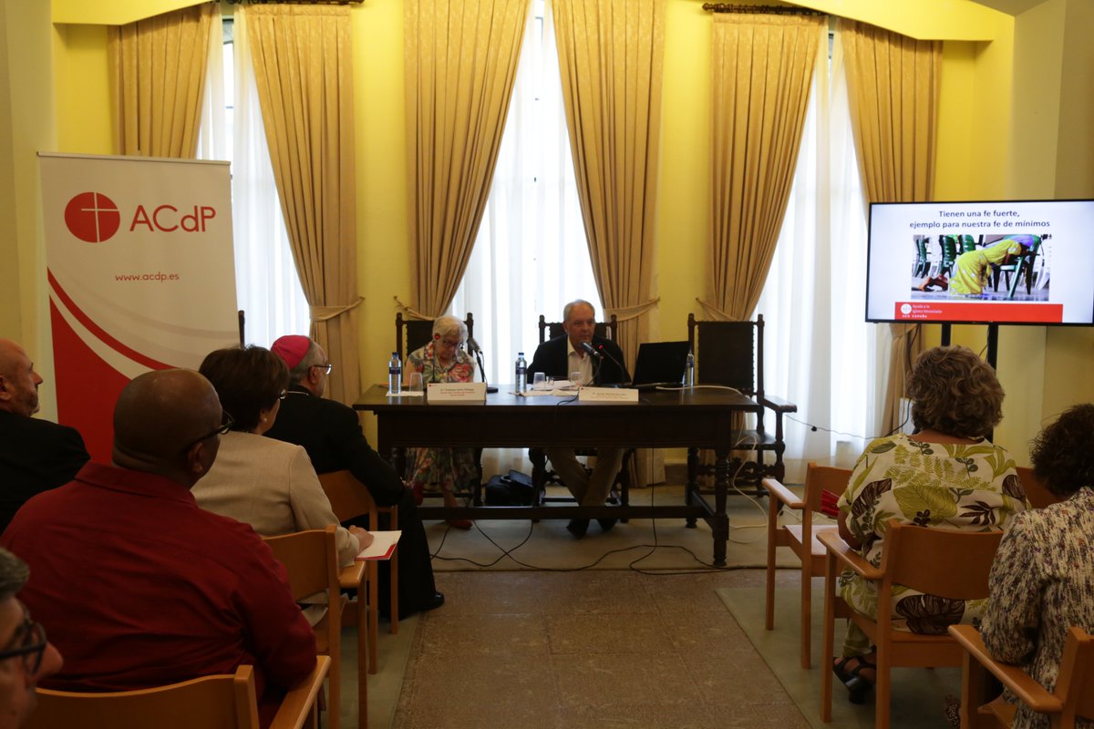 AyudaIglesNeces's tweet photo. Gracias a @acdp_es por dar voz a la realidad de los #cristianosperseguidos y nuestra labor

Nuestro director @JavierMRos ha participado en el XI Curso de @acdp_es en Covadonga https://t.co/WcymtmpfTn